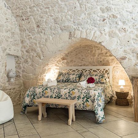 Luxury Suite Of 오스투니 외부 사진